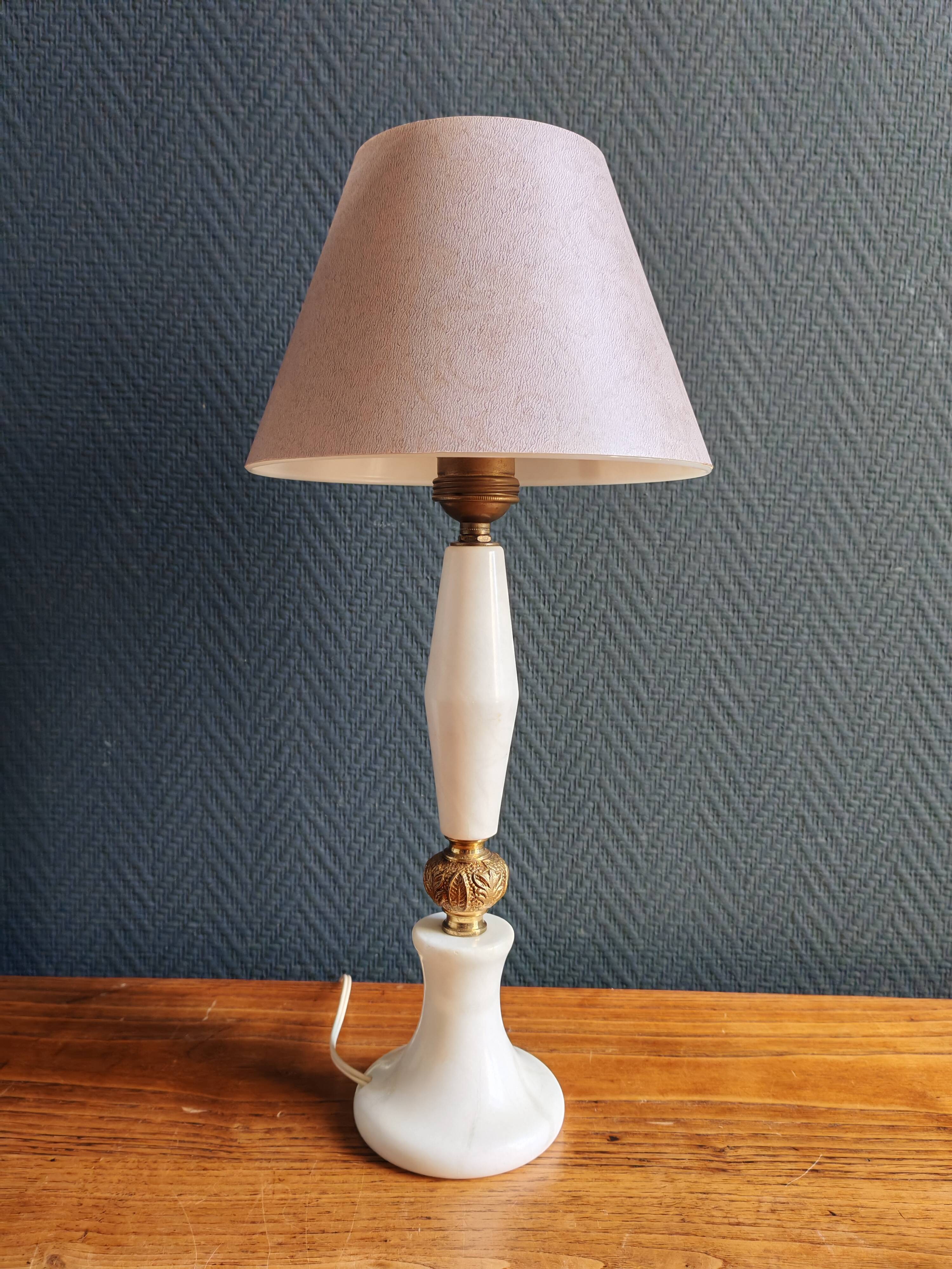 Vintage Table Lamp in White Marble and Brass