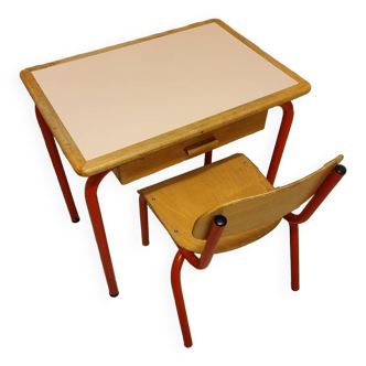 School table and child chair