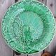 6 assiettes en barbotine verte