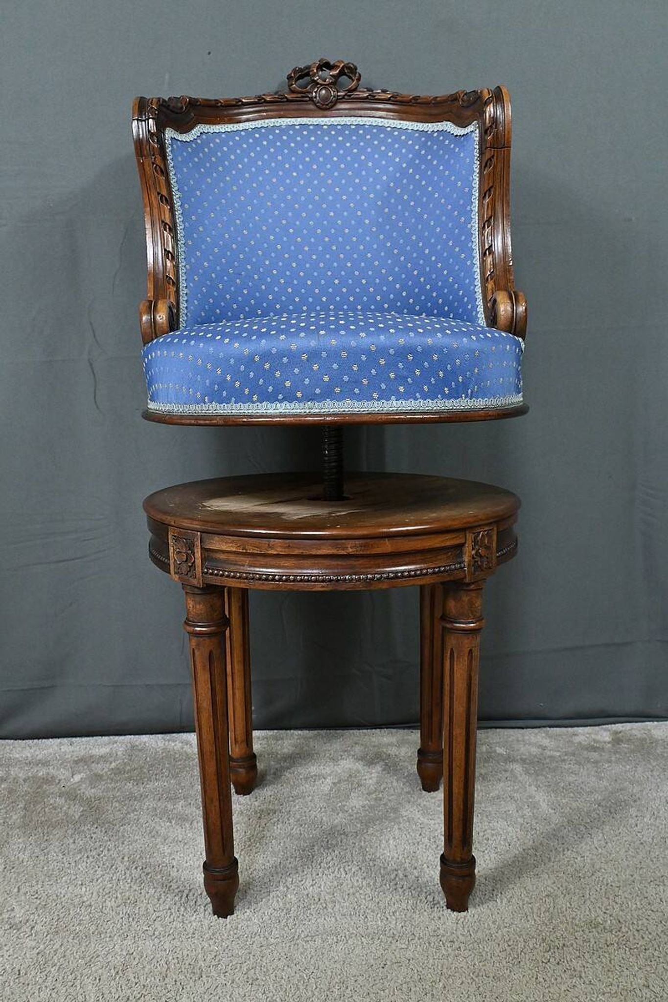 Louis XVI Style Beech Swivel Harpist Chair – Early 20th Century