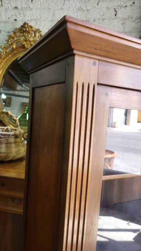 Display cabinet louis xvi style 2 doors in walnut