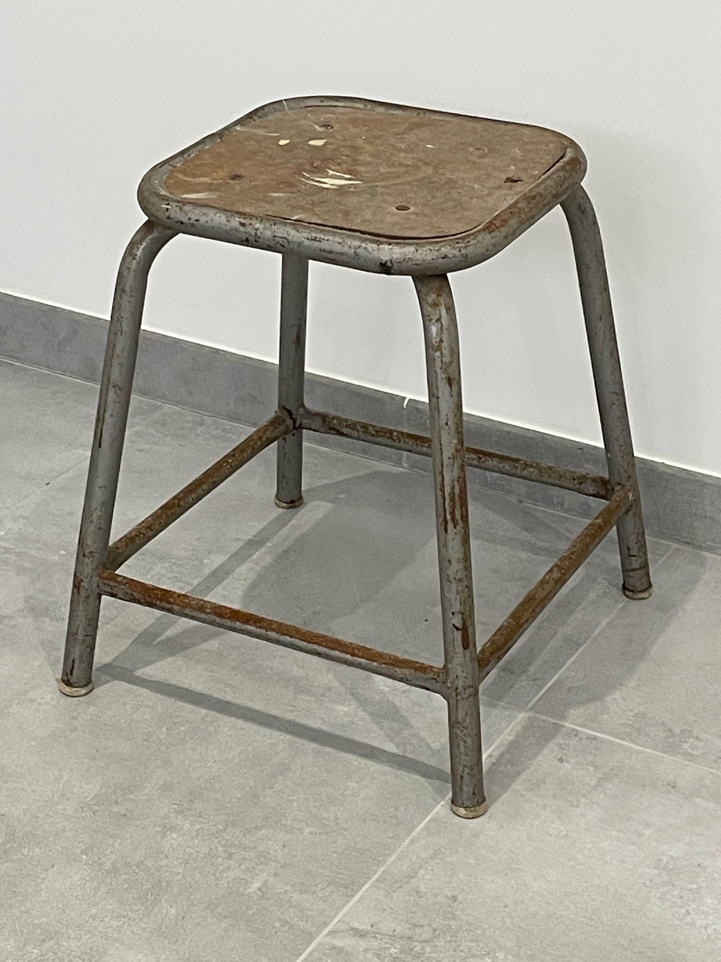 Tabouret d'atelier fer et bois