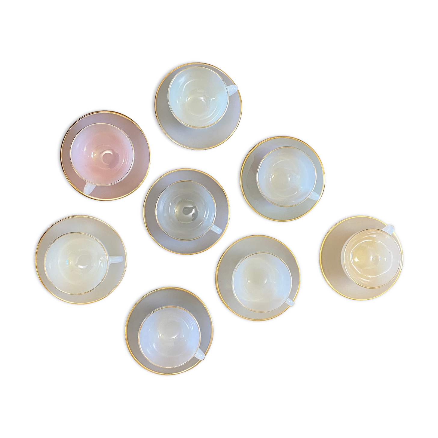 Set of 8 vintage cups and subcups, pastel Arcopal