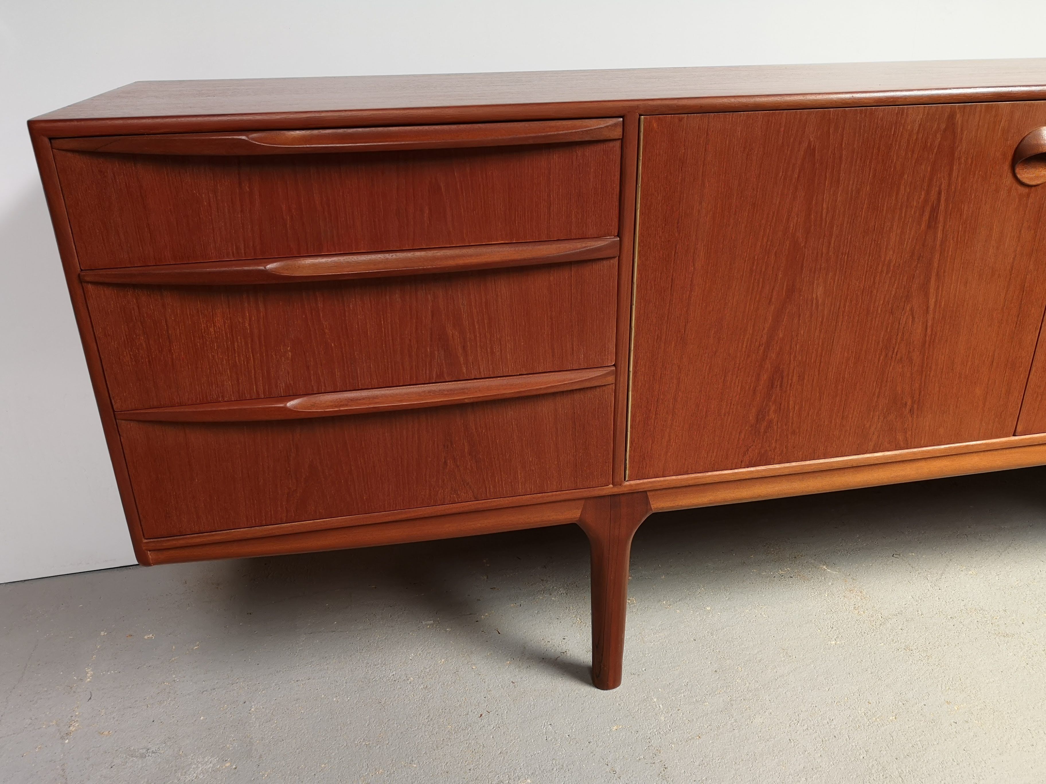 Mac Intosh sideboard