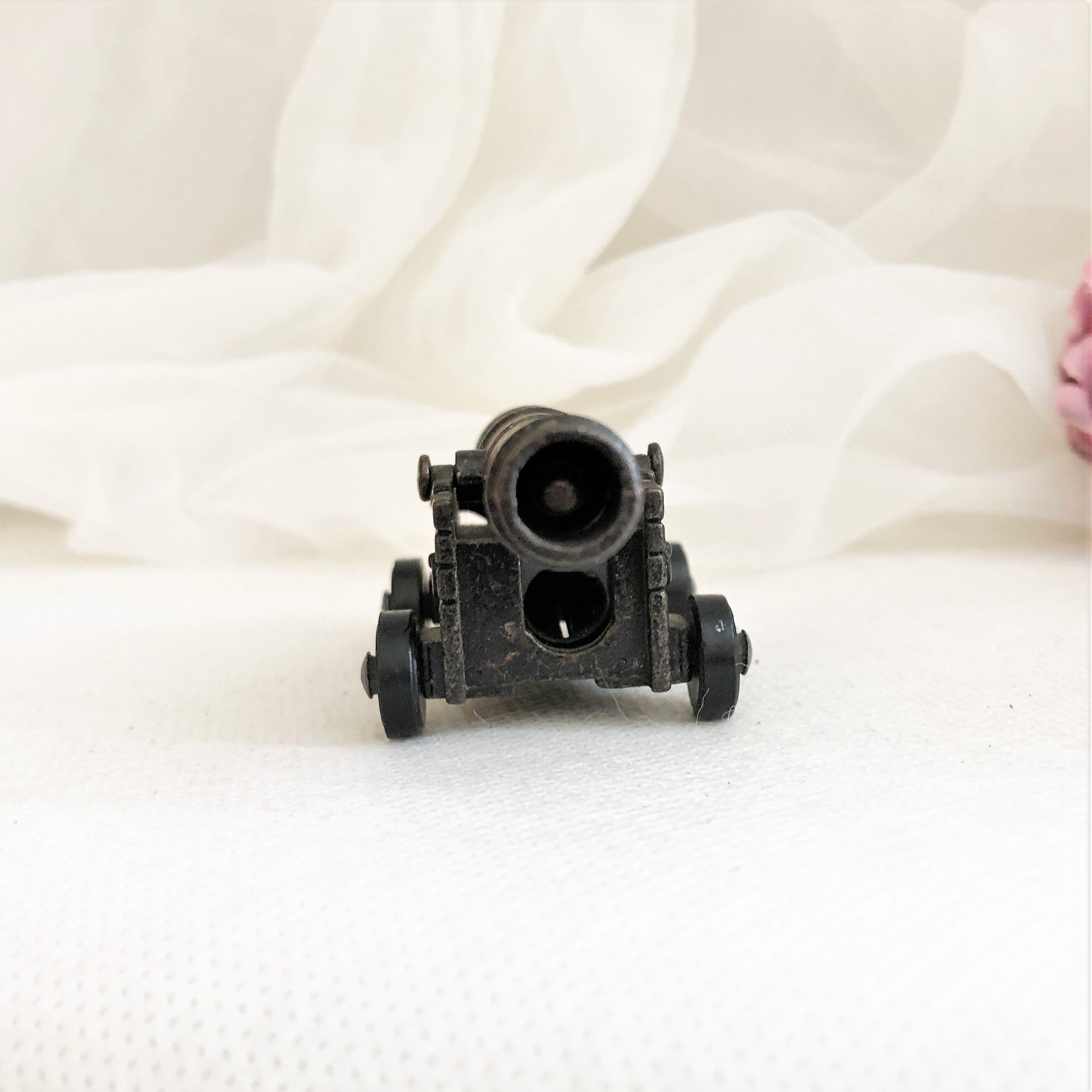 Pencil sharpener Play Me collection vintage naval gun 70s