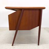 Bureau design danois vintage conçu par Gunnar Nielsen Tibergaard.