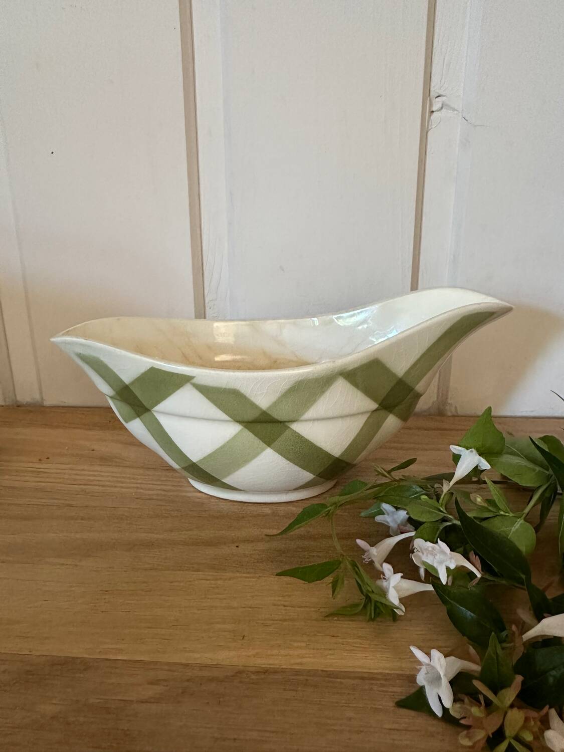 Set of dishes Moulin des loups