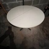 Round table