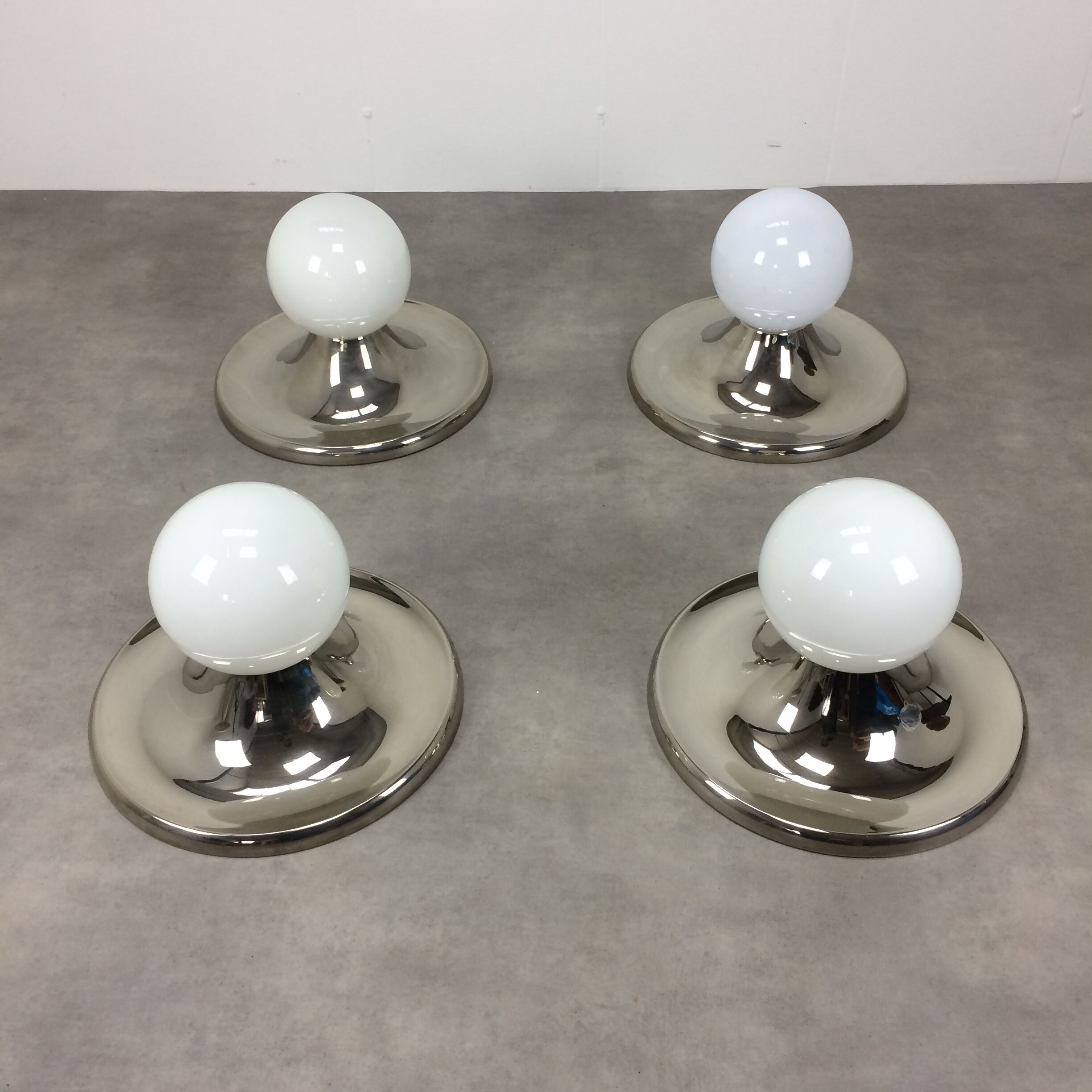4 Lightball Achille Castiglioni wall lamps for Flos, large chrome models