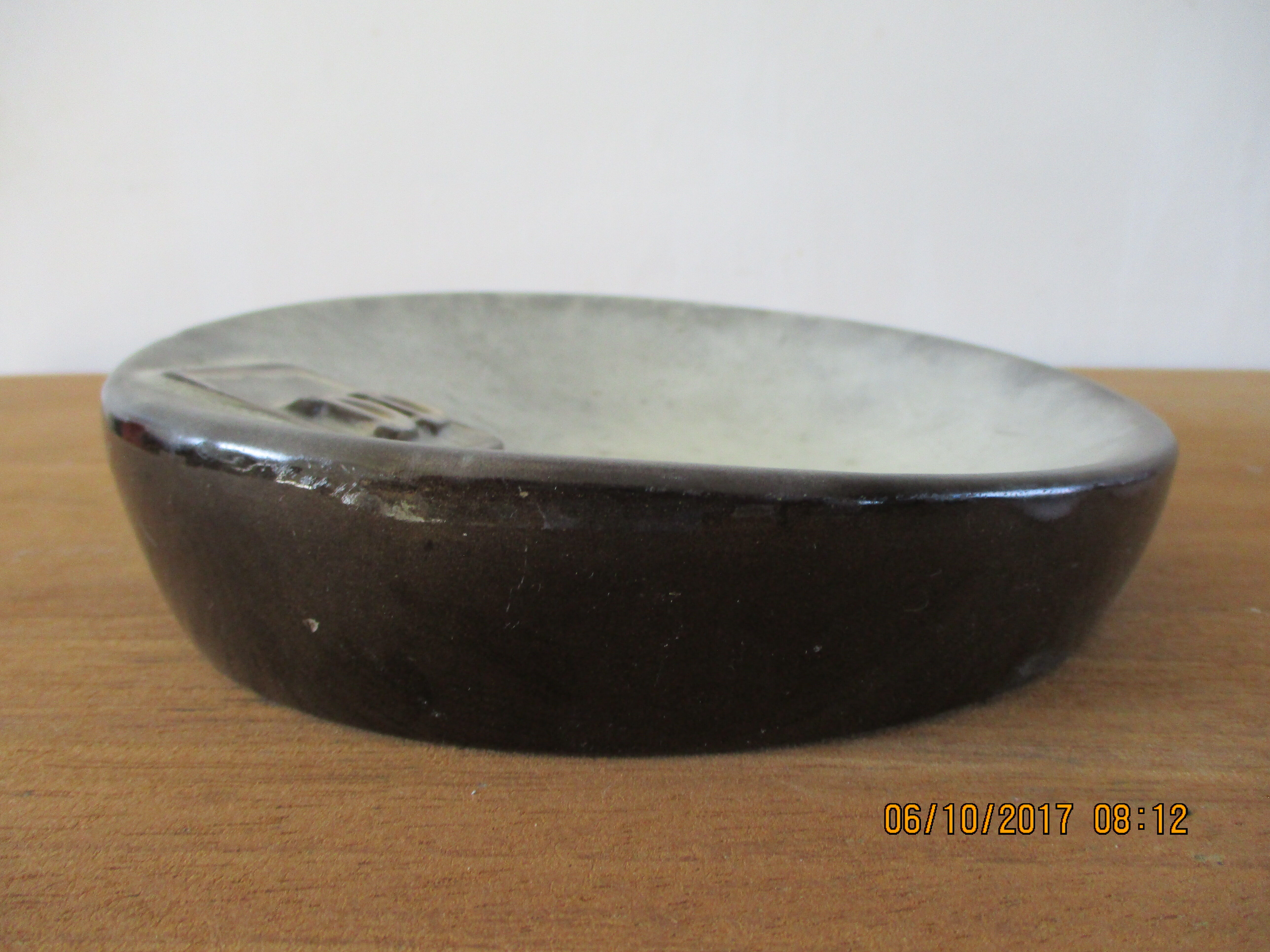 Empty ceramic pocket signed Villenauxe in Champagne 70s