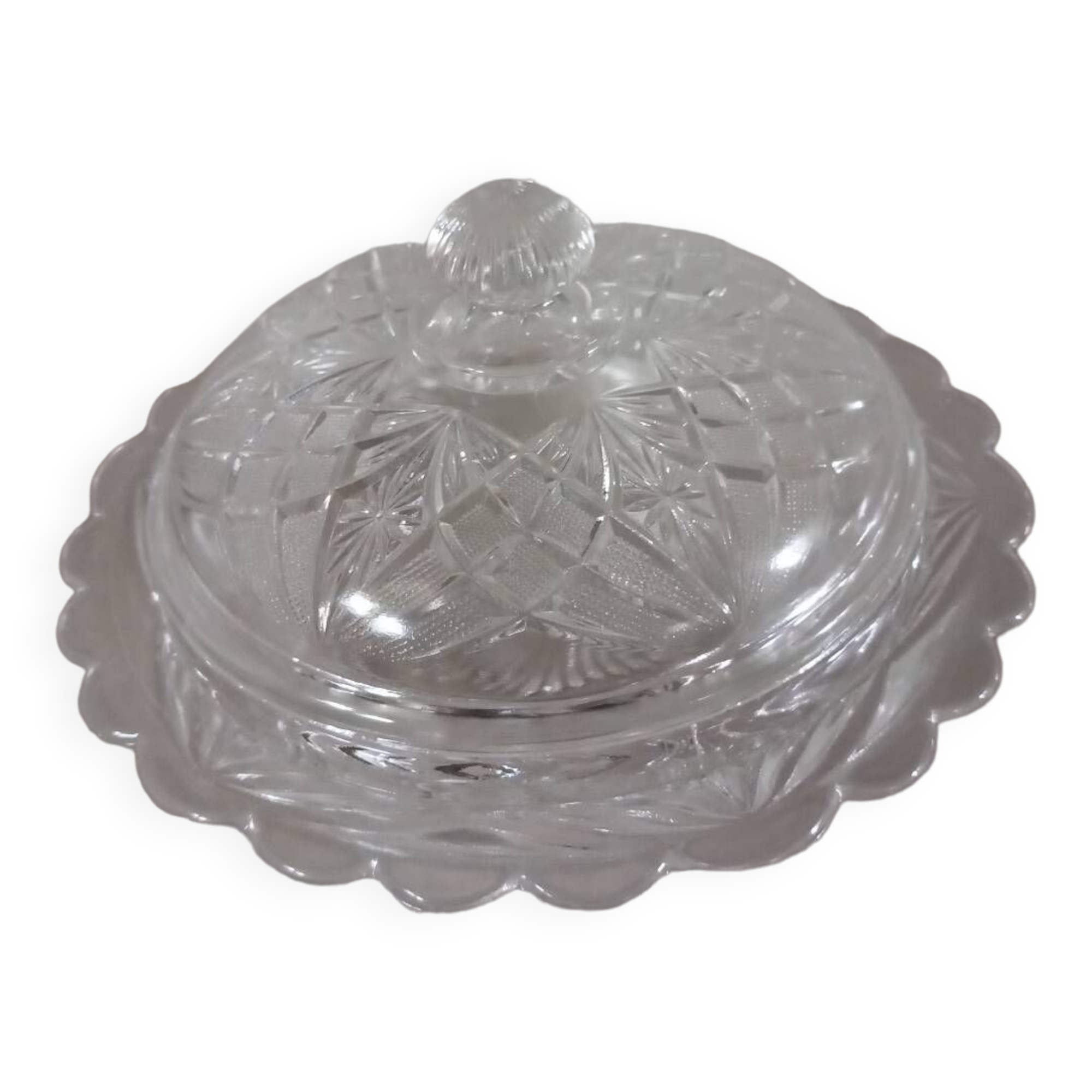 Old sugar bowl/bonbonniere in chiseled glass