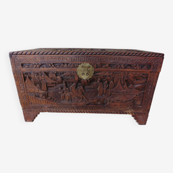 Chest in Indochina Ccmphor tree early twentieth