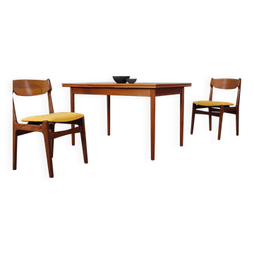 Vintage teak dining table 4-6 pers Danish design kitchen table 60s
