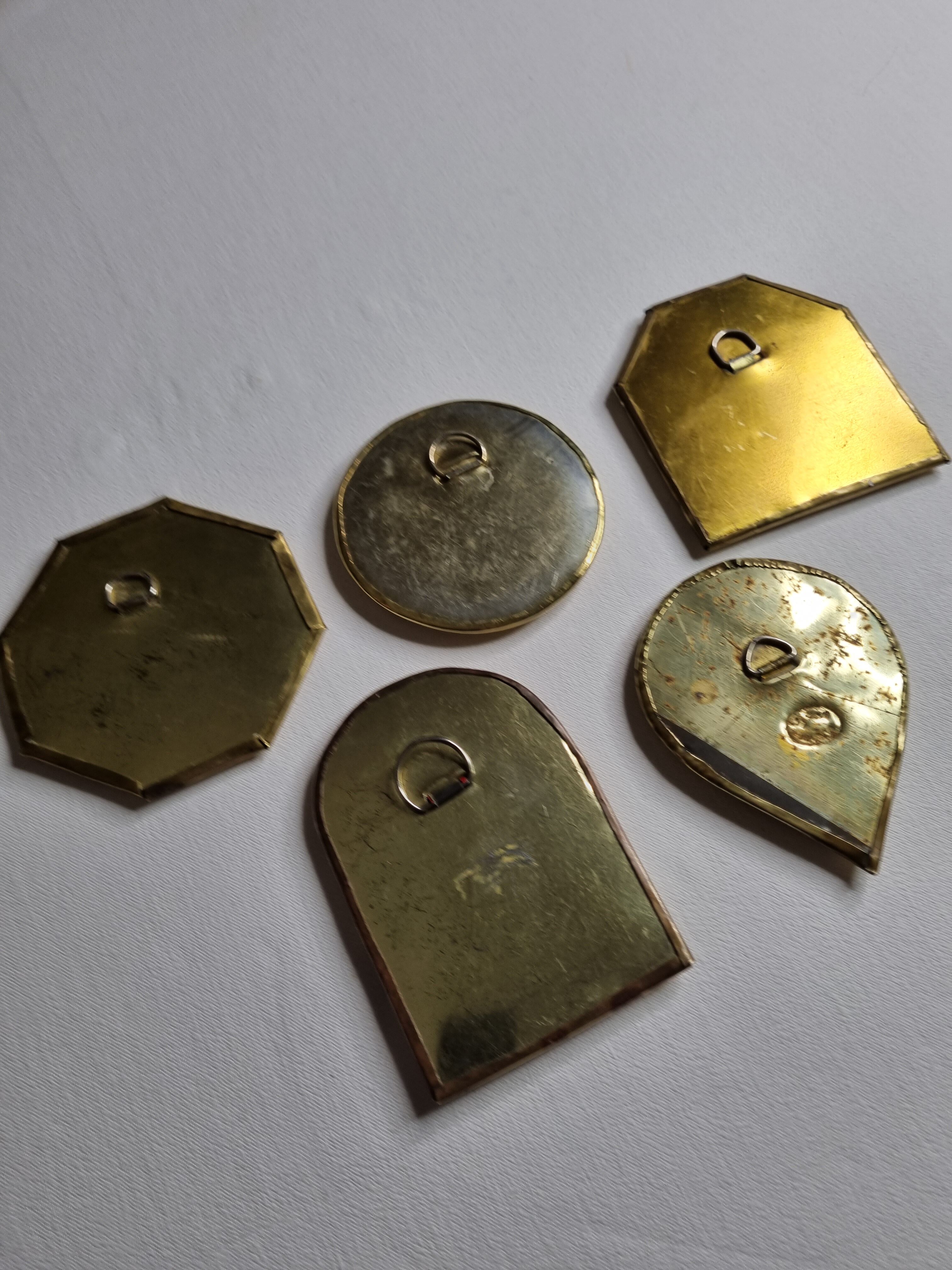 Ensemble de 5 miroirs marocains en laiton vintage 9x9cm
