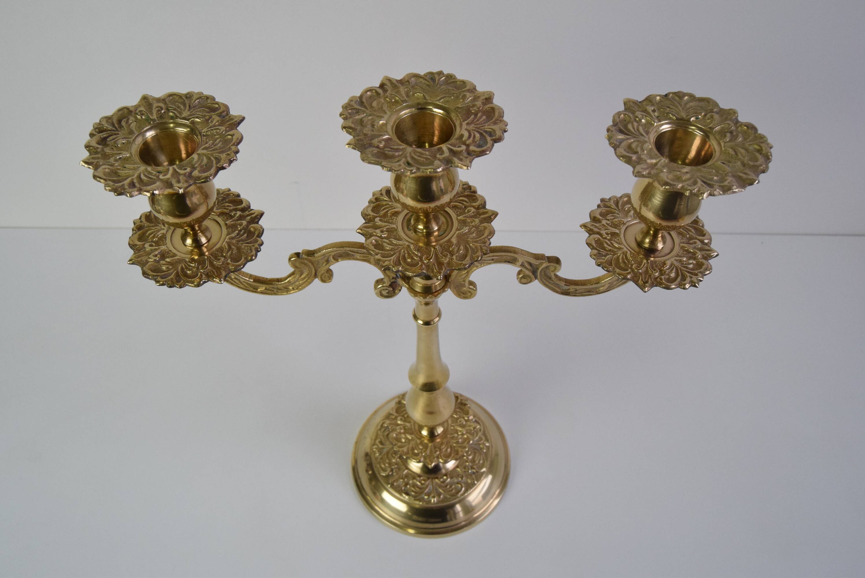Chandelier vintage à trois bras en laiton, Tchécoslovaquie, années 1970.