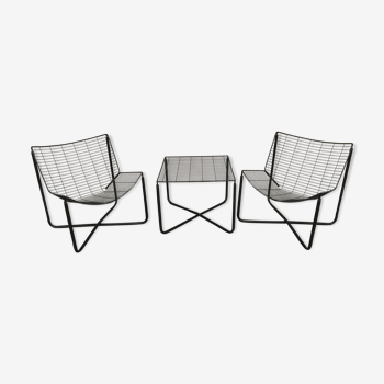 Set of 2 armchairs and coffee table "Jarpen" by Niels Gammelgaard