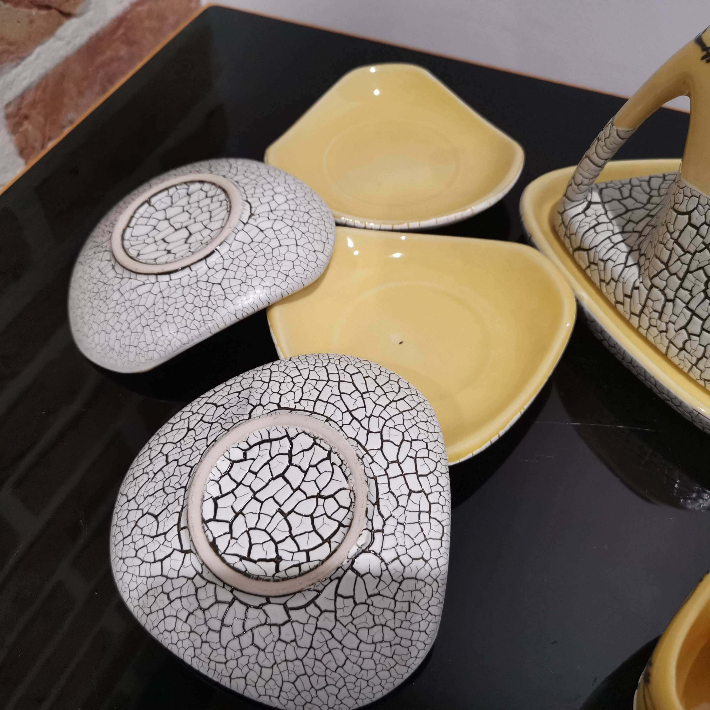 Cracked yellow Bat Trang tea set made in Vietnam