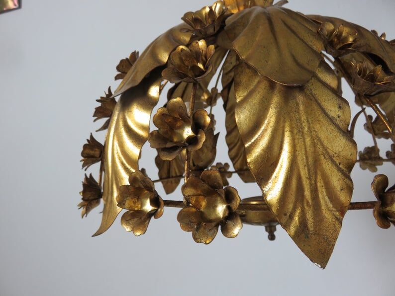 Gold leaf floral ceiling light in gold metal 70