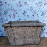 Wood and wicker basket, antique, size xxxl.