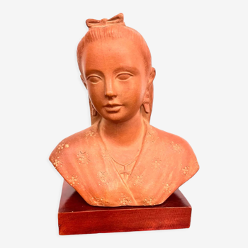 Buste de femme avec voile en terre cuite signé Alexandre