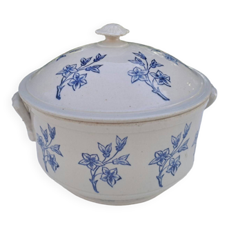 St Uze tureen