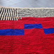 Tapis en laine naturel traditionnelle à motifs colorés taille 2/3 m