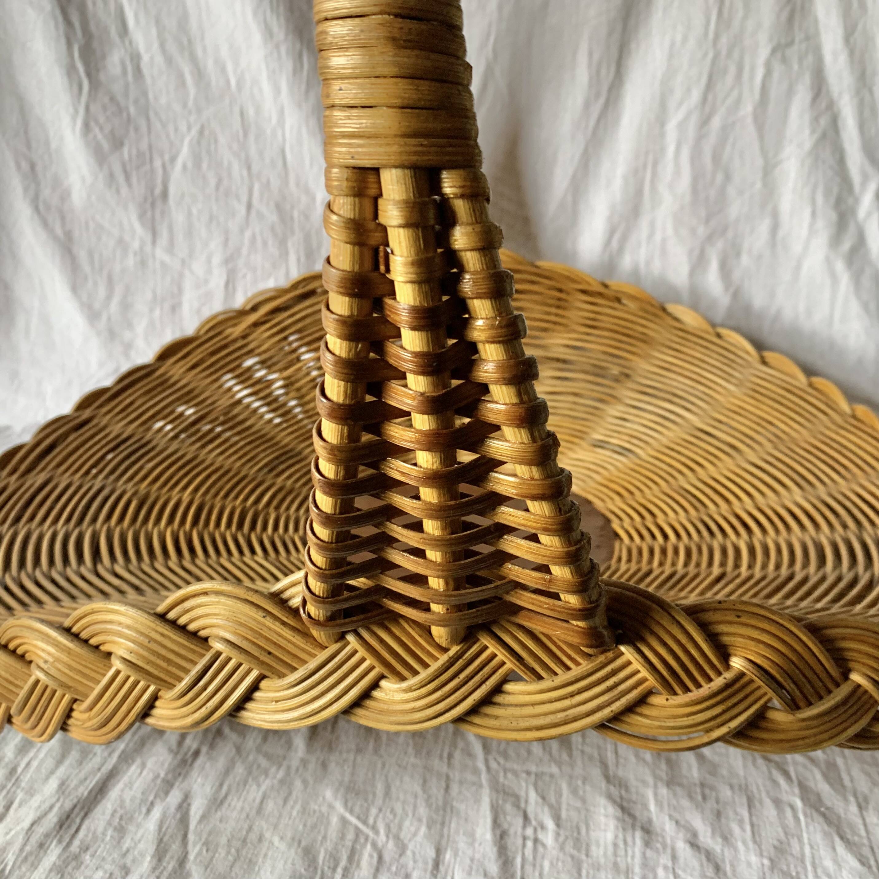 Antique large round wicker and bamboo presentation basket - diameter: 59 cm