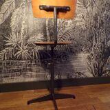 Swivel workshop chair