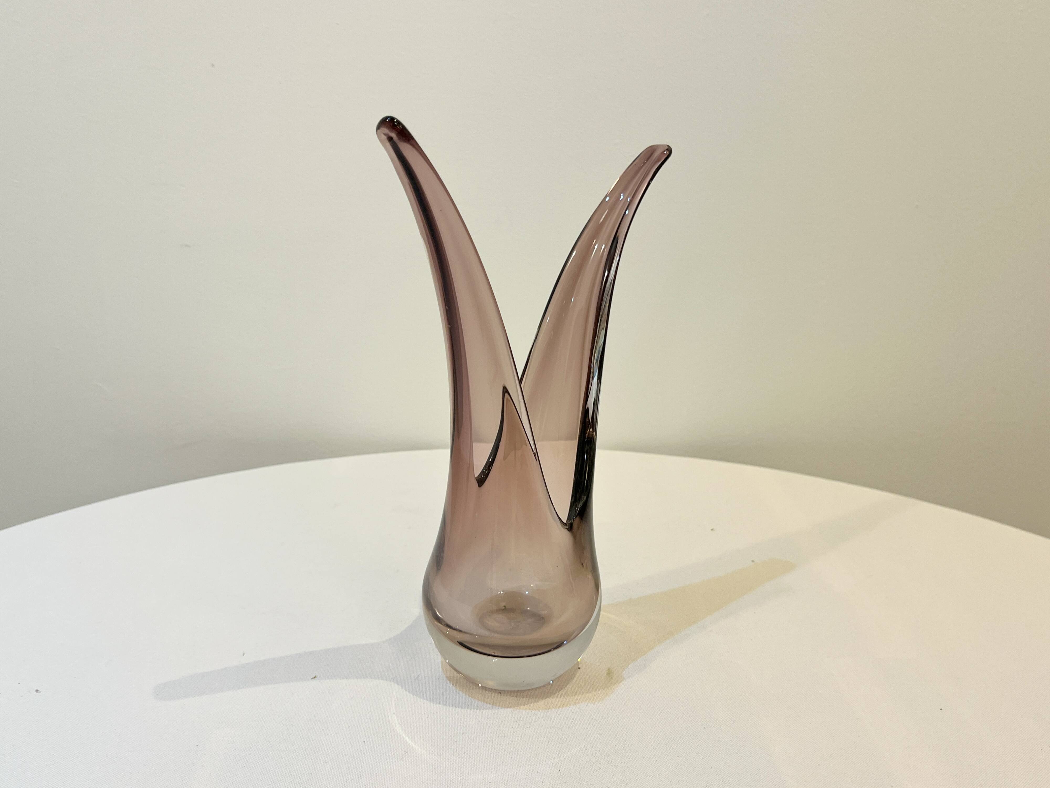 Vintage vase for ikebana or floral arrangement in amethyst crystal from VANNES ART FRANCE