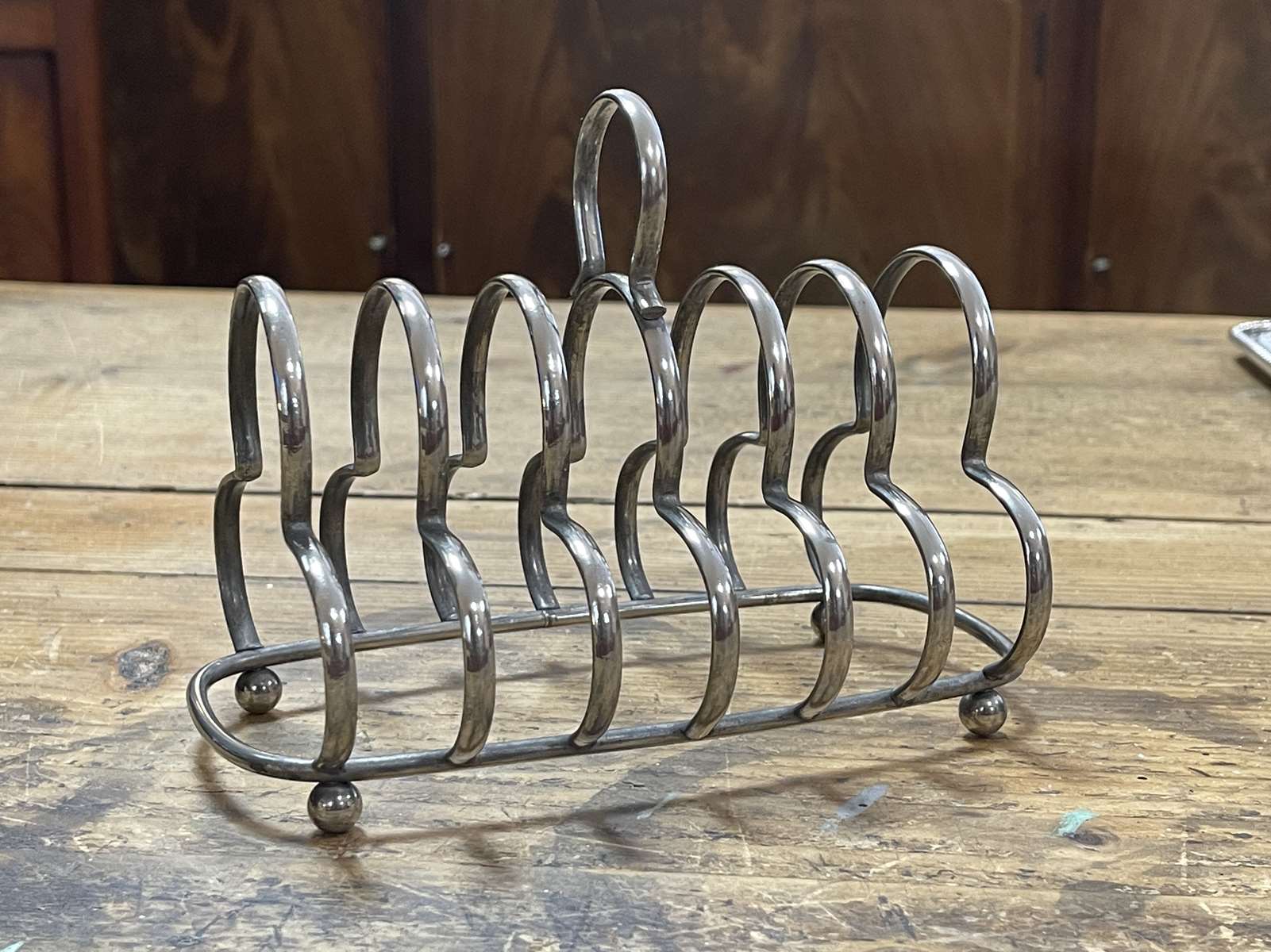 English toast door in silver metal