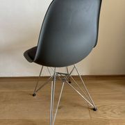 Lot of 4 original Eames DSR chairs by Vitra – with cushion