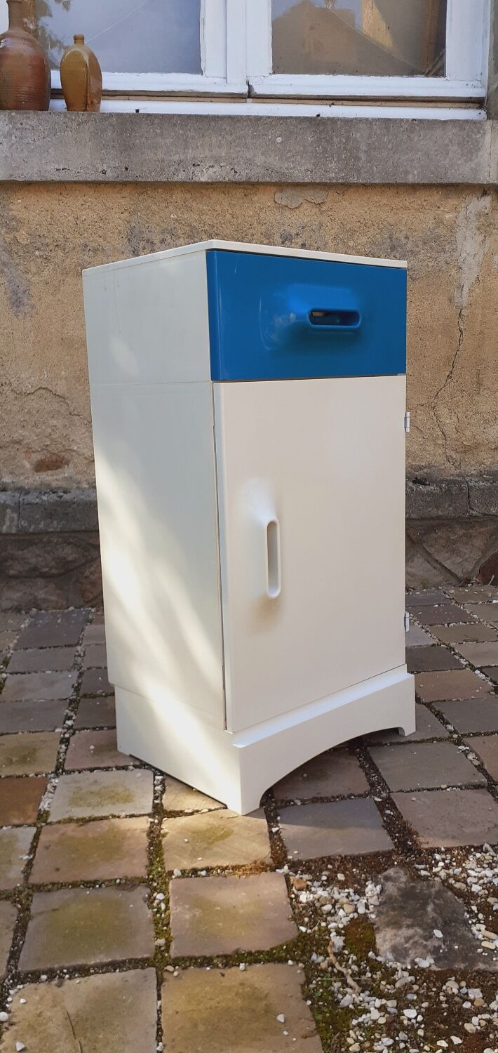 Storage cabinet year 70