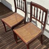 2 chaises en bois et cannage