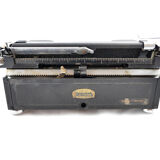 Machine to type Olympia SM1 black 40
