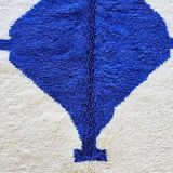 Handmade wool rug, size 100 x 200 cm