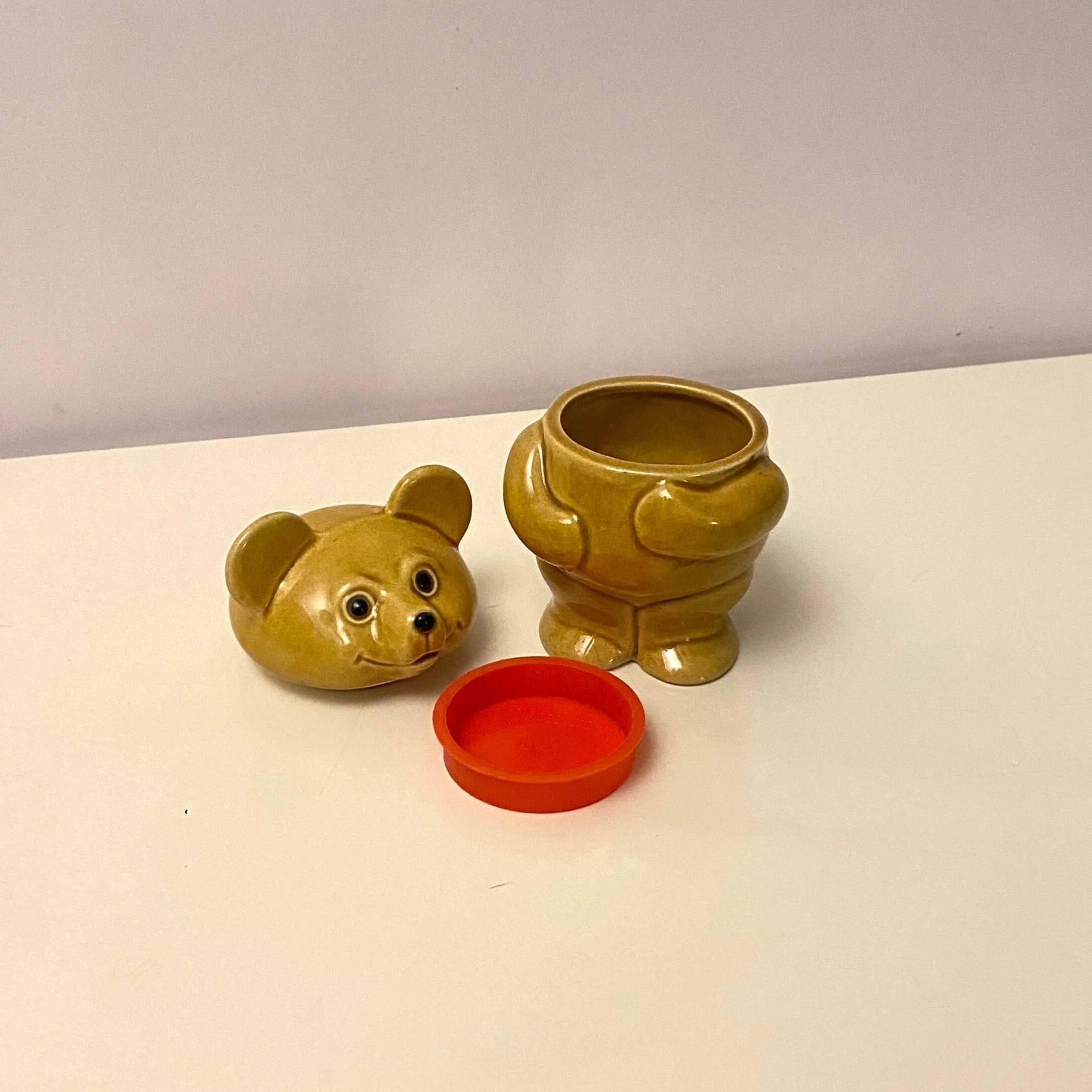 Ceramic jar in the shape of a bear, 1970