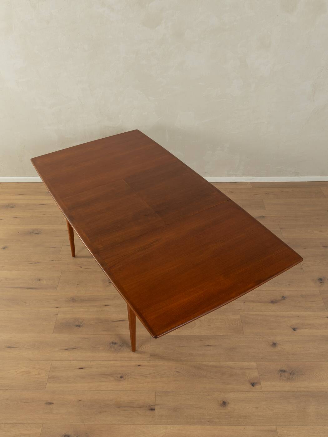 Table à manger Papillon, Hainke