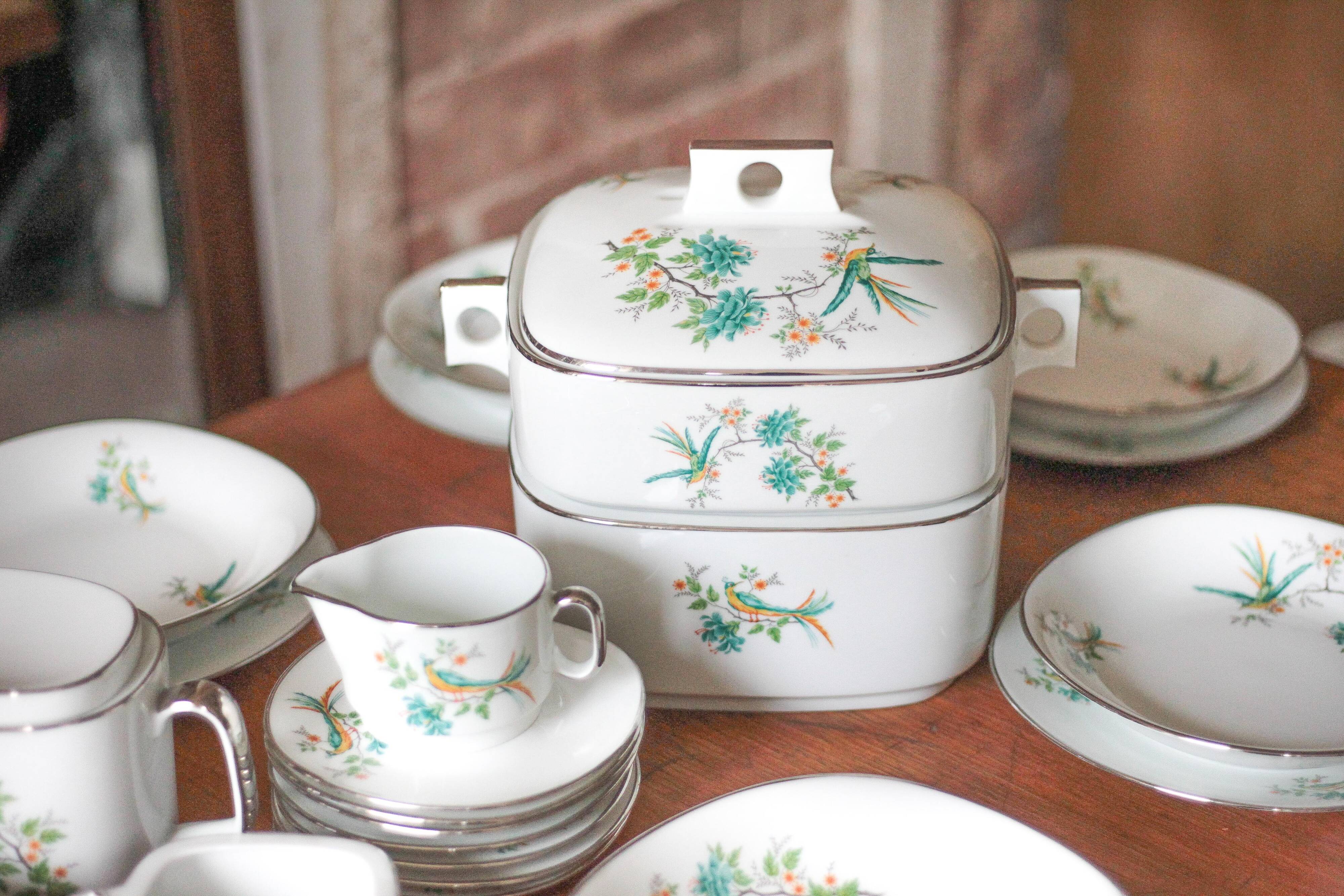 Limoges porcelain table service J.R.S Paradise bird, decor