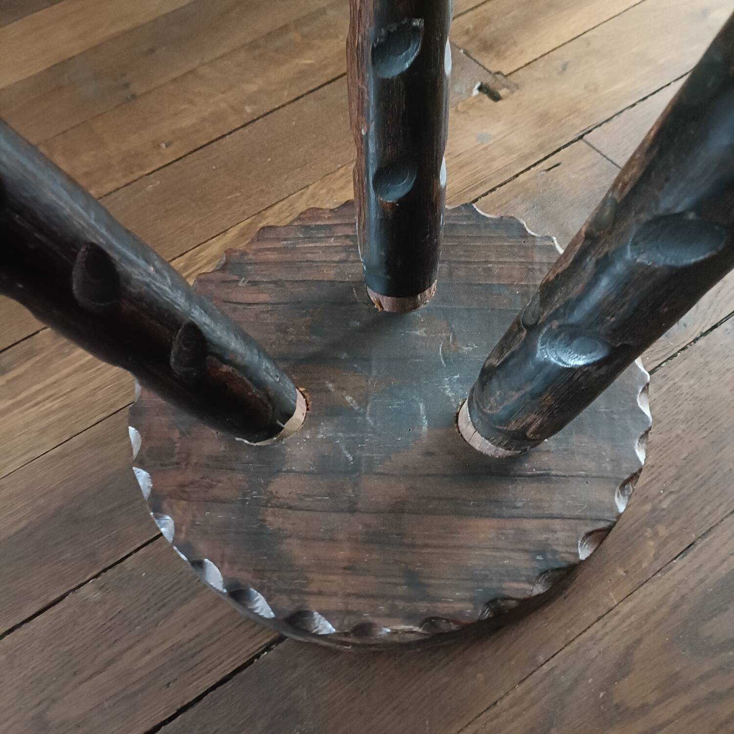 Vintage tripod stool