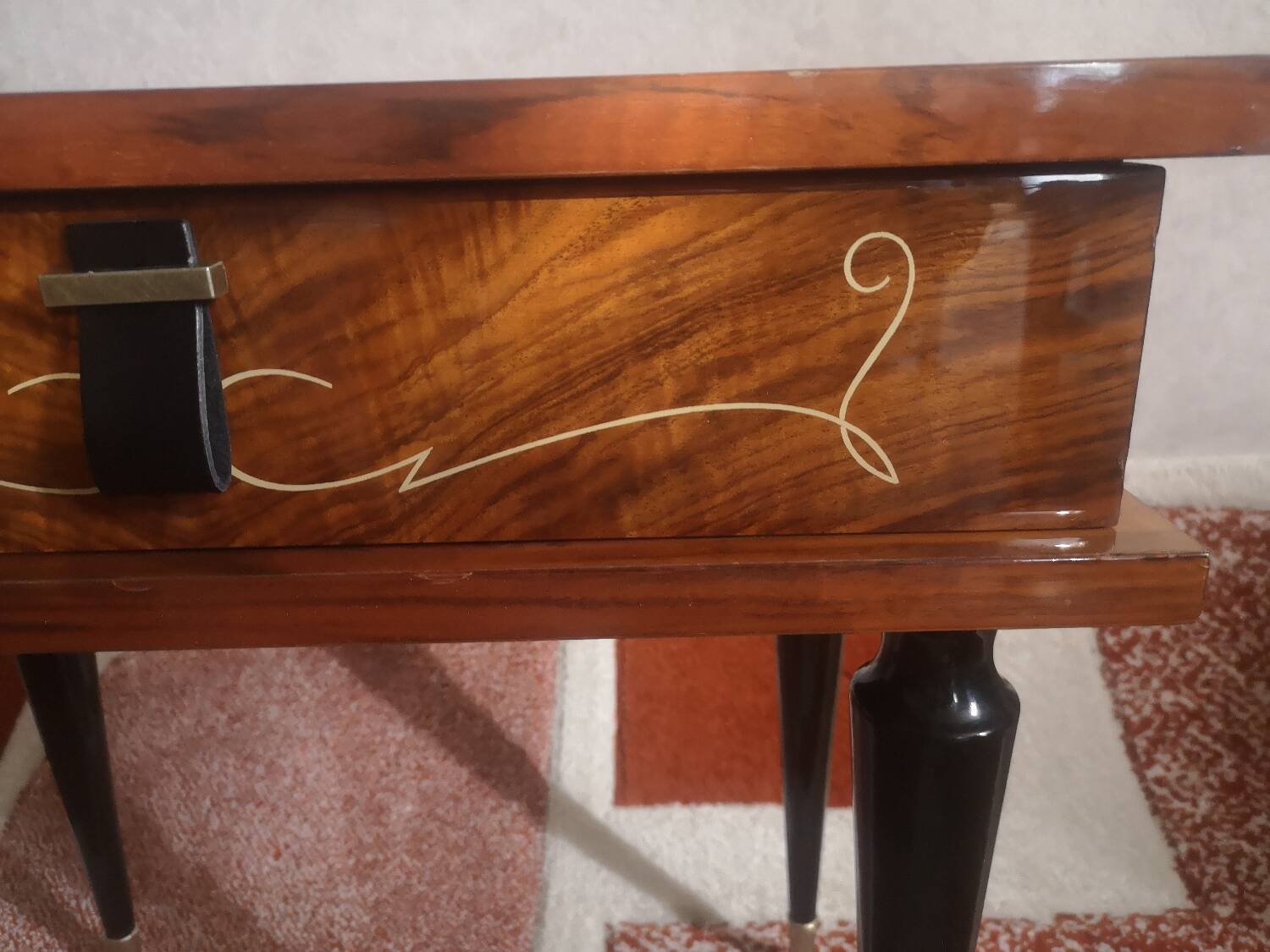 Bedside table