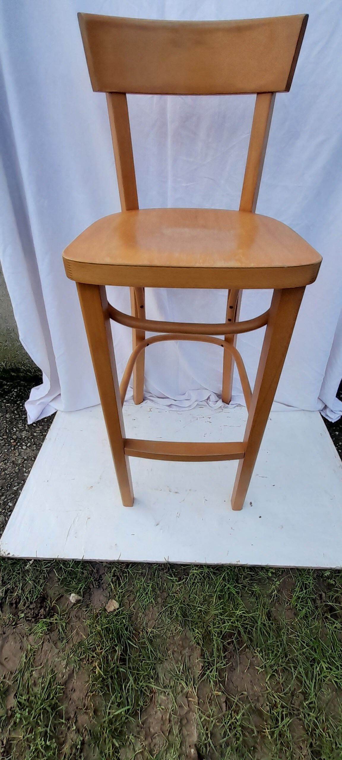 2 chaises bistrot de bar H 103,5 cm