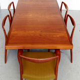 Table de salle à manger par Nanna Ditzel pour Saren Willadsen et chaises conçues par Kai Lyngfeldt-Larsen