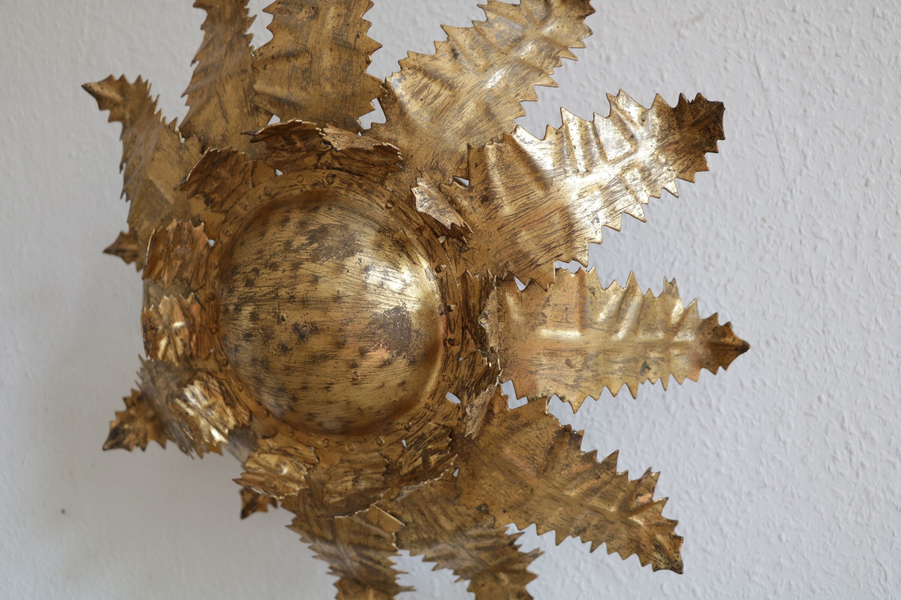 Vintage sunburst ceiling light, gold, floral pattern, 50s brutalism