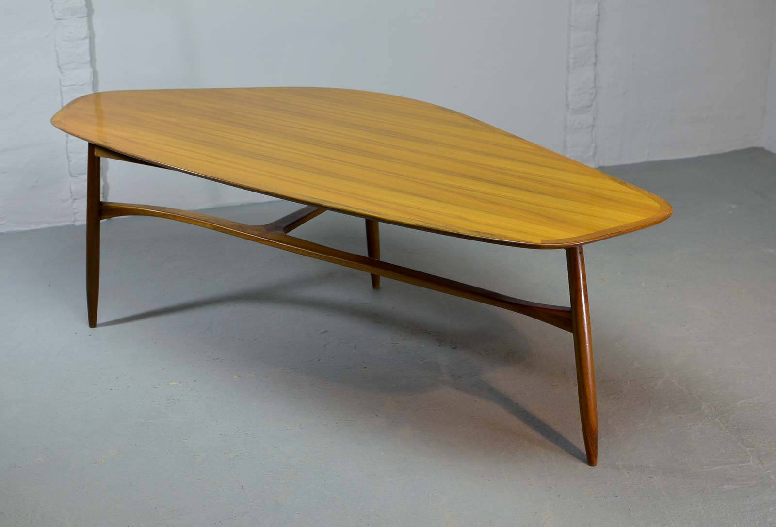 Table basse en forme de rein laquée de forme libre Svante Skogh, Suède, années 1960