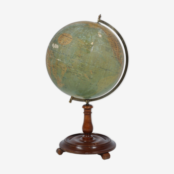 Globe terrestre 1920