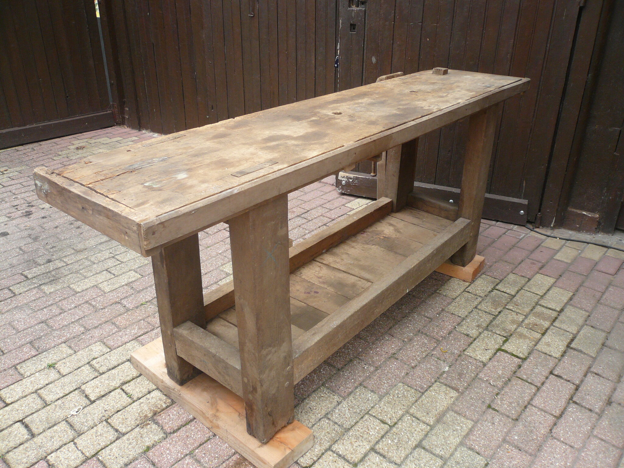 Massive wooden workbench