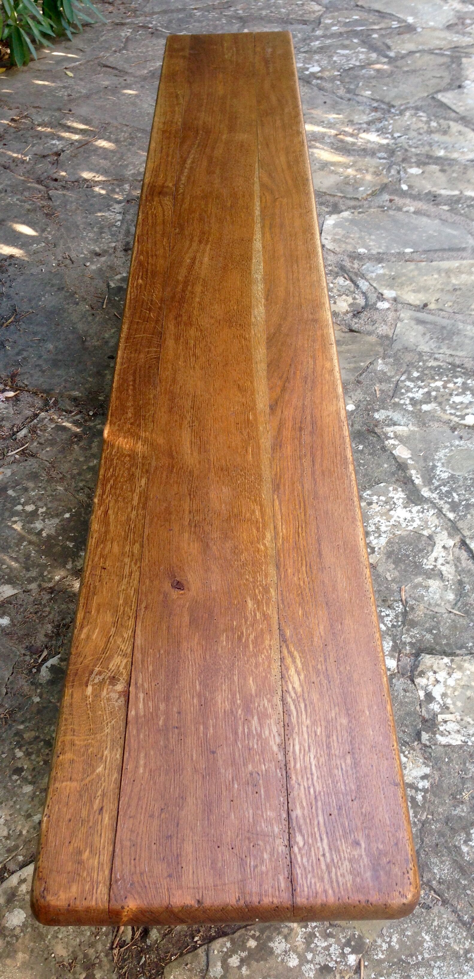 Old bench 2m