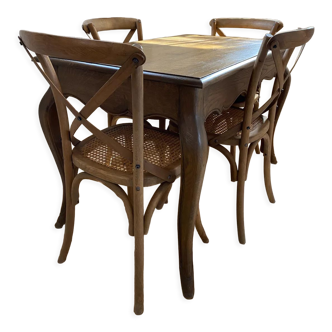 Dining table and 5 chairs