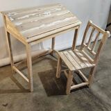 Children's desk
