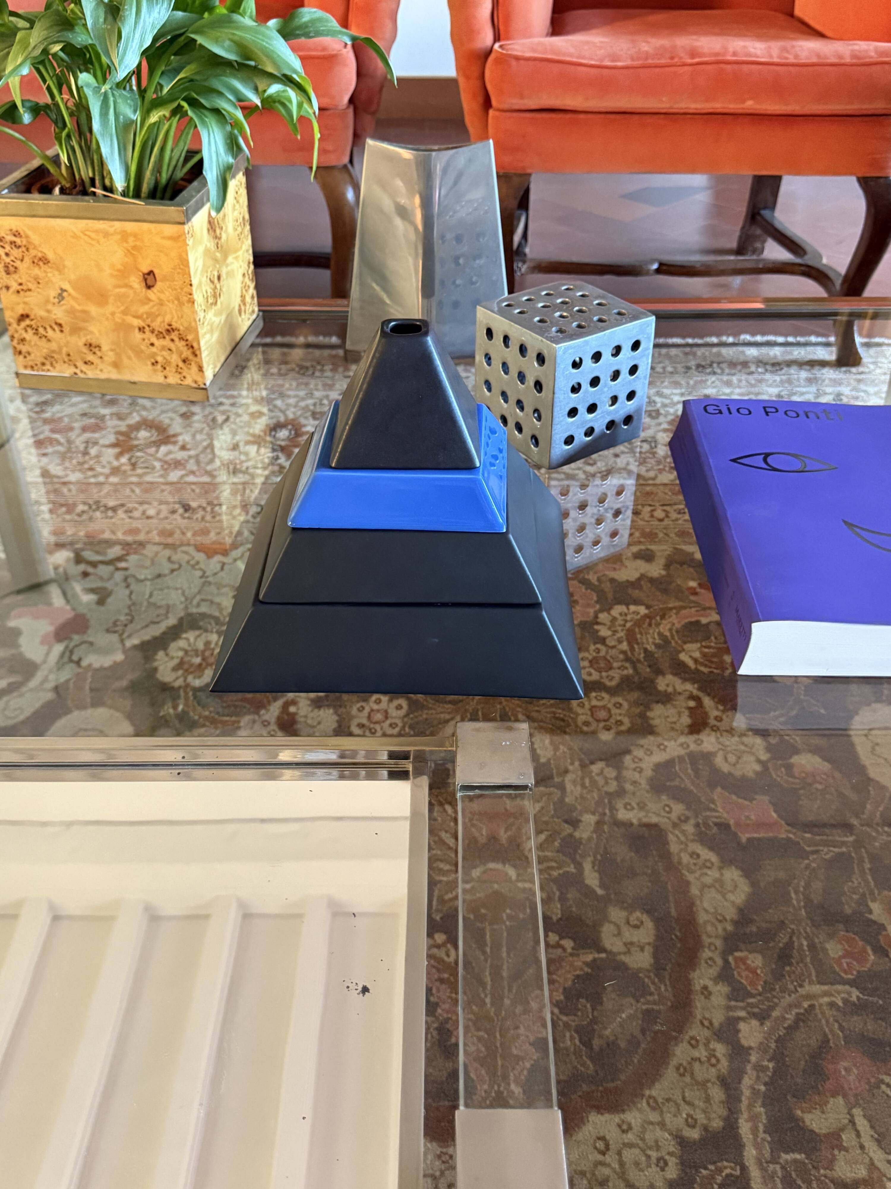 Pyramid shaped stacked ceramic ashtrays / centerpiece Amalgames France 1980